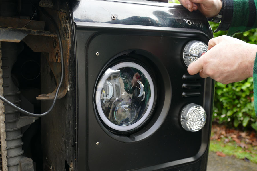 Upgrade der LED-Leuchten für Land Rover Defender von Bearmach
